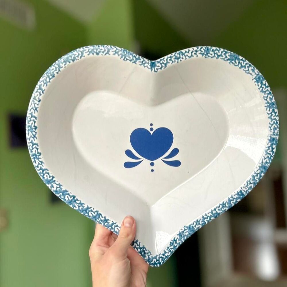 VTG Cottagecore Americana Blue & White Heart Shaped Serveware Plate